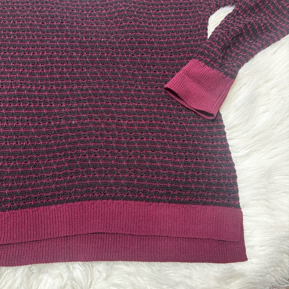 Ann Taylor Loft Black and Burgundy Knit Pull On Crewneck See-Through Sweater M - Picture 5 of 12
